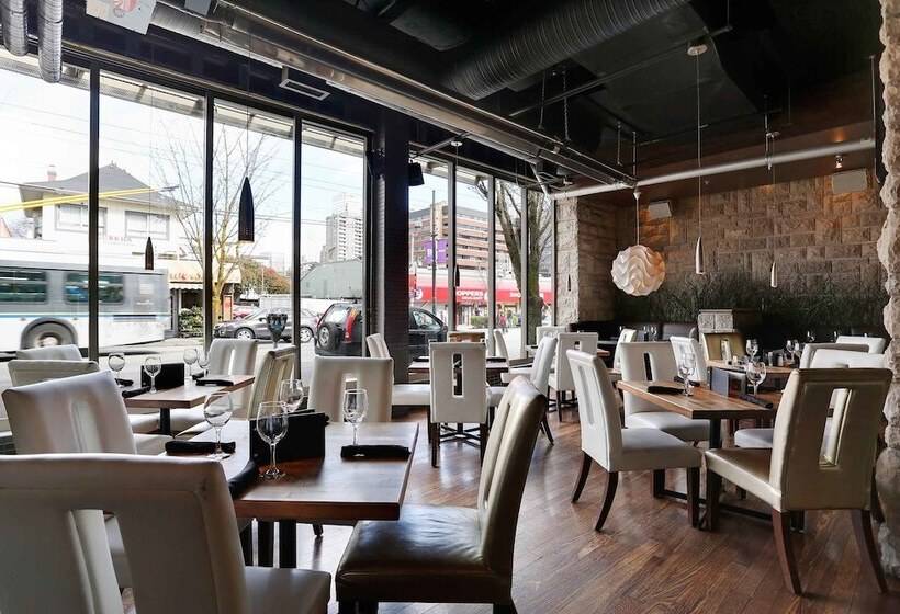 ホテル Sandman Suites Vancouver On Davie