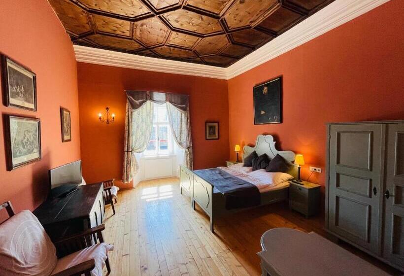 בית מלון כפרי Schloss Moosburg Gästehaus