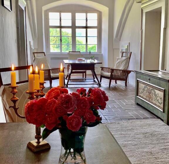 בית מלון כפרי Schloss Moosburg Gästehaus