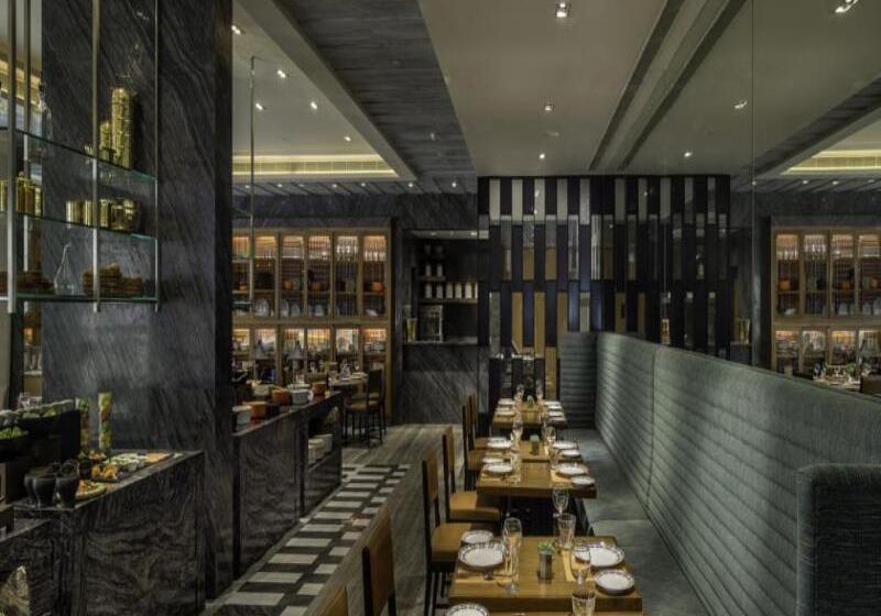 ホテル The Raintree, St. Mary’s Road