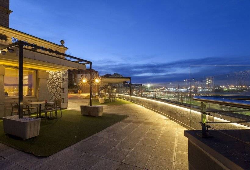 בית מלון כפרי Urh Palacio De Oriol