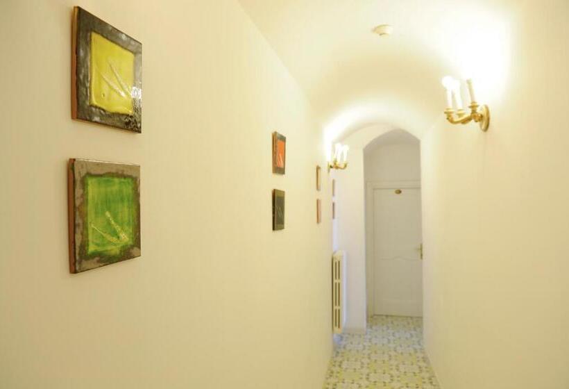 هتل Villa Felice Relais