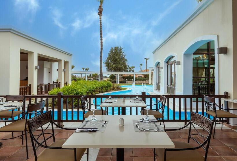 Neptune Luxury Resort