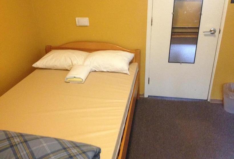 Hi Nordegg   Hostel