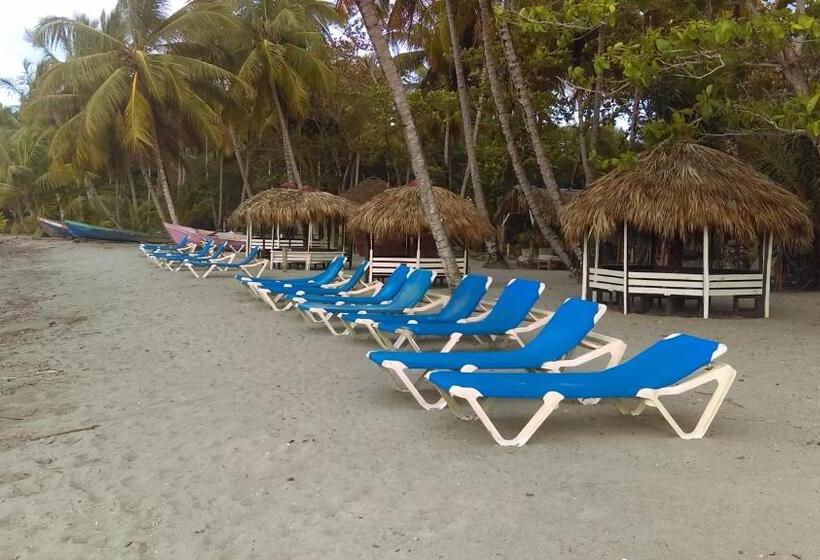 הוסטל Playa Paraiso En Magante