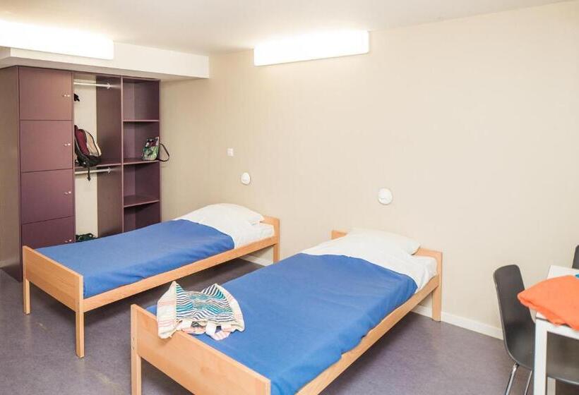 Hostel De Veurs