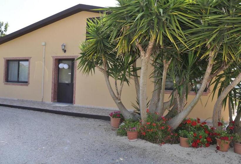 فندق Agriturismo Sechi