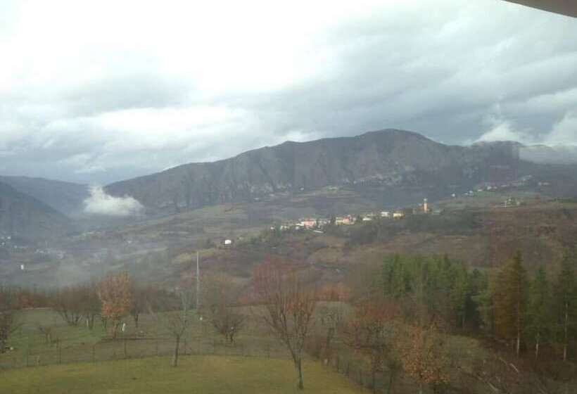 فندق Foresteria La Merlina