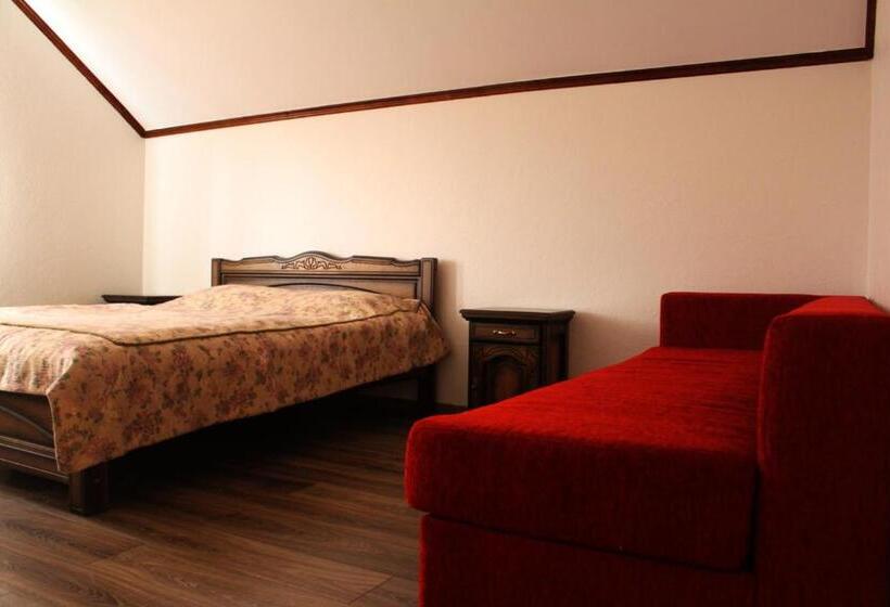 호텔 Gostyniy Dvir Synevir