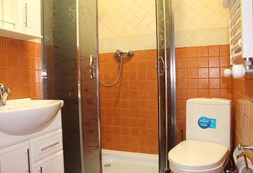 호텔 Gostyniy Dvir Synevir