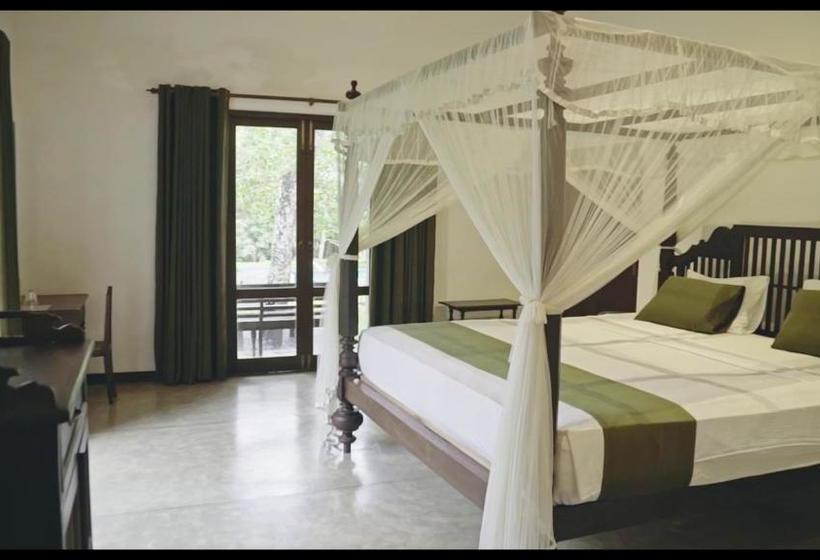 ホテル Leaf Watagala