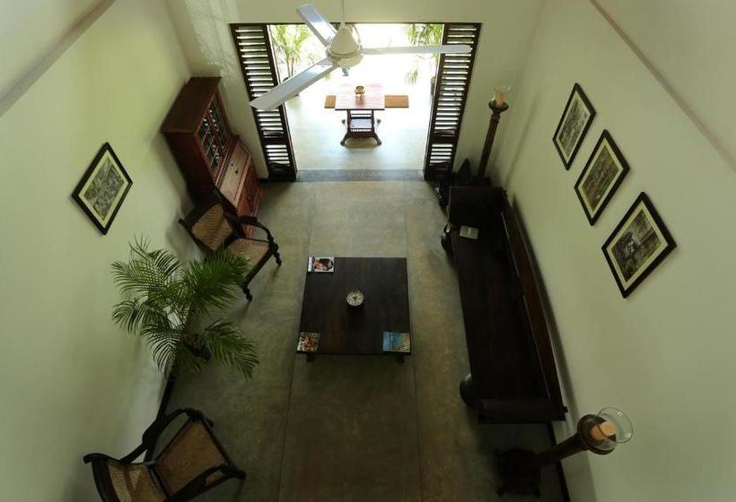 ホテル Leaf Watagala