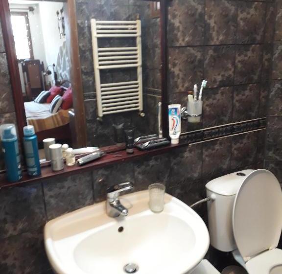 بنسيون Chuchi Guest House 1