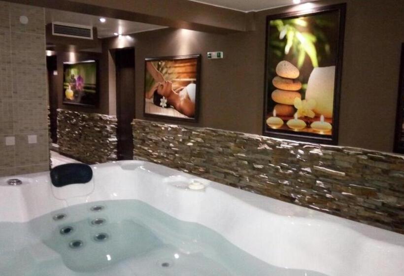 بنسيون Einstein House & Spa