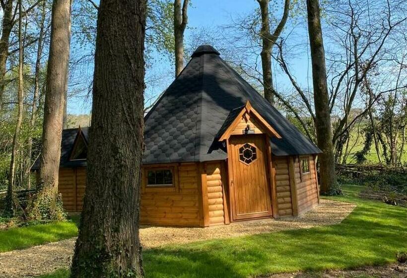 אתר נופש Peckmoor Farm Lodges