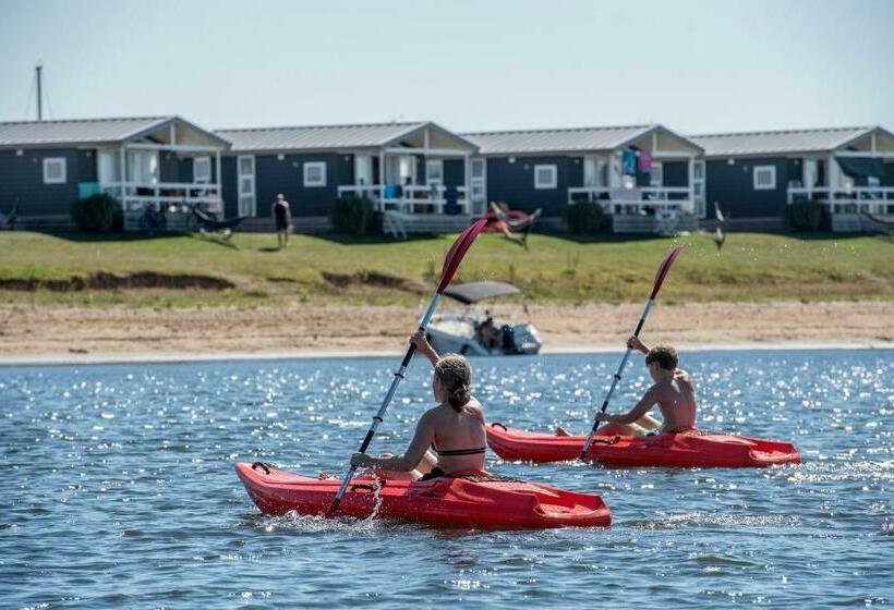 リゾートホテル Vakantiepark Eiland Van Maurik