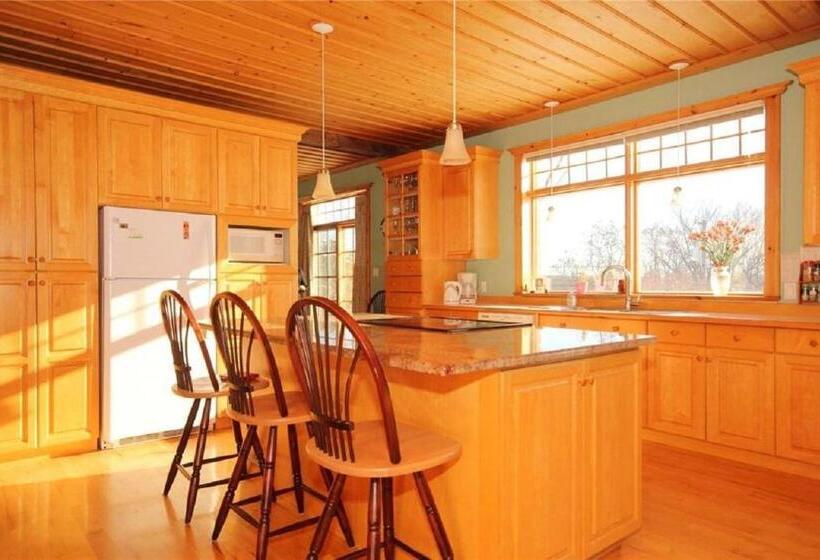 Rock Hill Bed & Breakfast