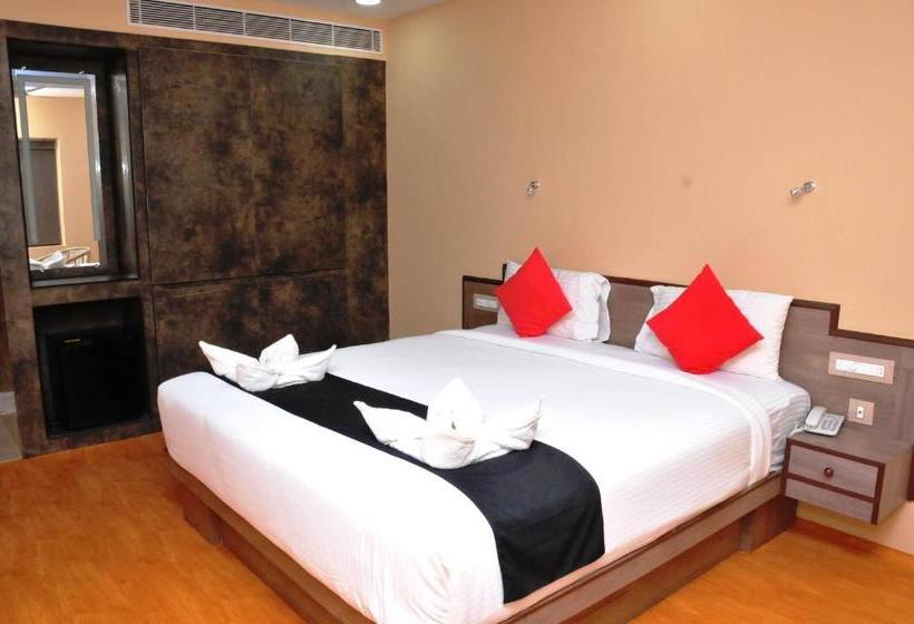 호텔 Kalpana Residency