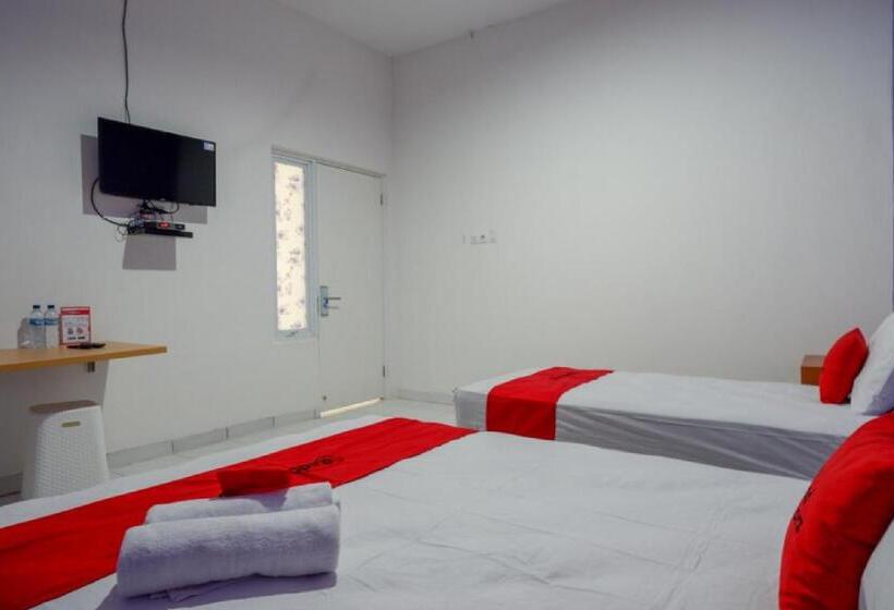 بنسيون Reddoorz Near Alun Alun Kaliwungu Kendal