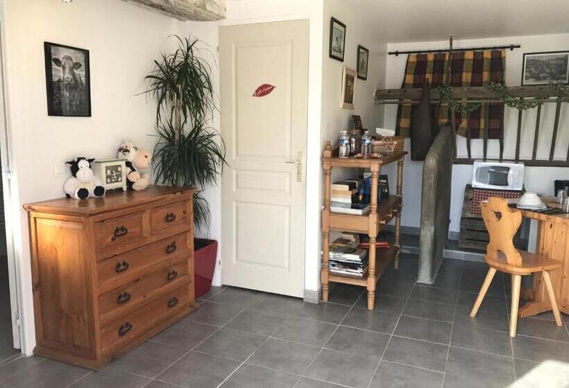 تختخواب و صبحانه La Petite Ferme