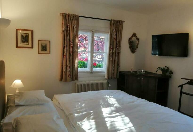 ベッドアンドブレックファースト Landsitz Oberhof Petit Hôtel