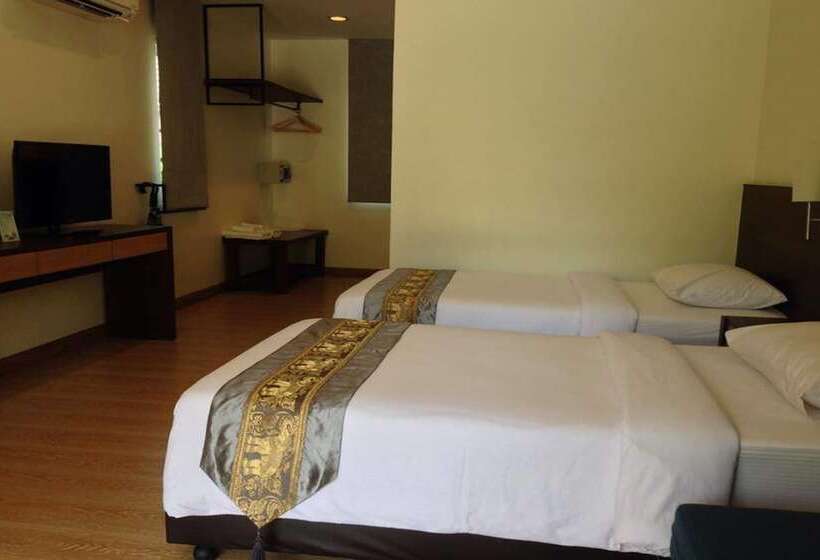 בית מלון כפרי Baan Klang Aow Beach Resort