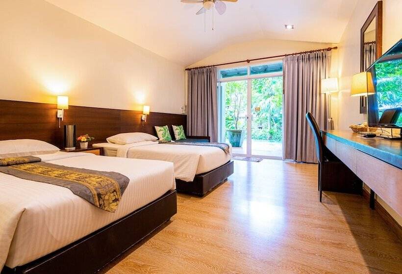בית מלון כפרי Baan Klang Aow Beach Resort