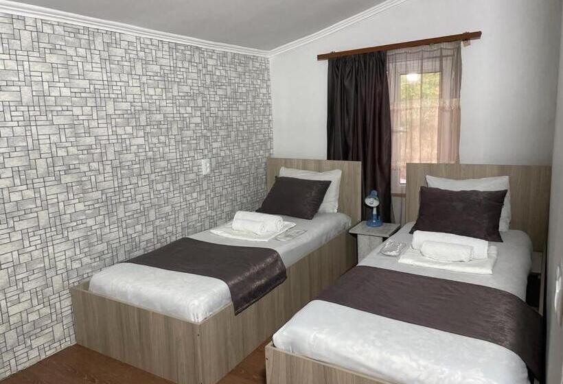 هتل Byurakan Guesthouse & Cottage