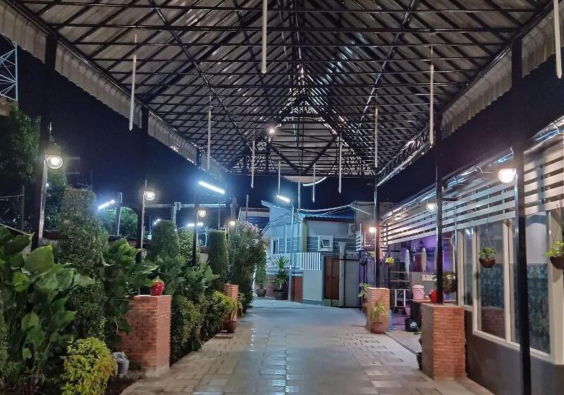 호텔 Jumbo Villa Homestay And Resort