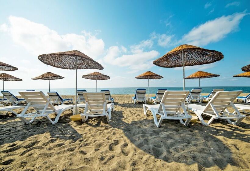 בית מלון כפרי Sanli Beach Resort