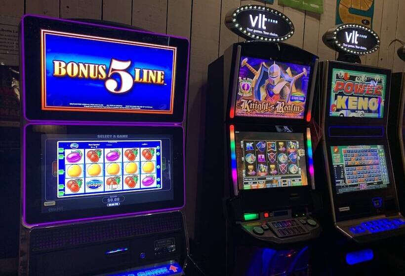 בית מלון כפרי Sheridan Lawrence Inn