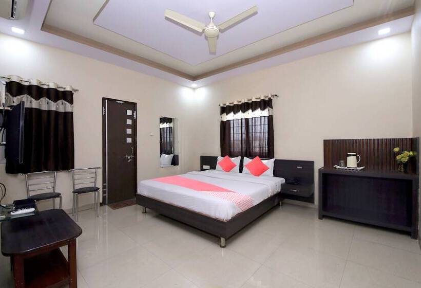 ホテル Shree Uttam Palace Katni