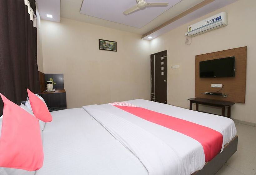 ホテル Shree Uttam Palace Katni
