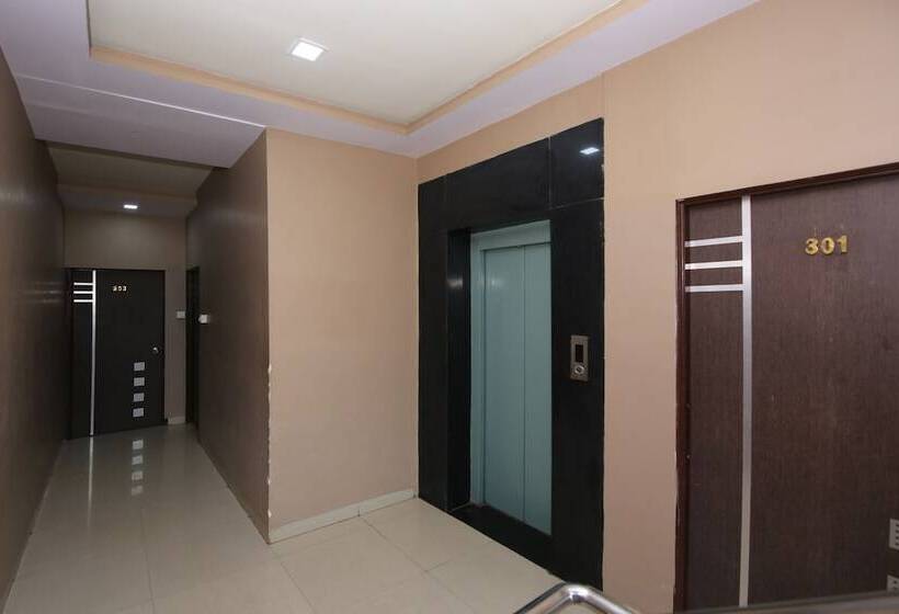 ホテル Shree Uttam Palace Katni