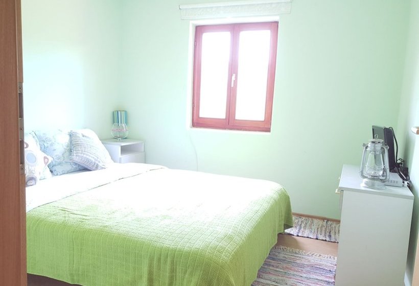 Peaceful Cottage In Stikada With Garden