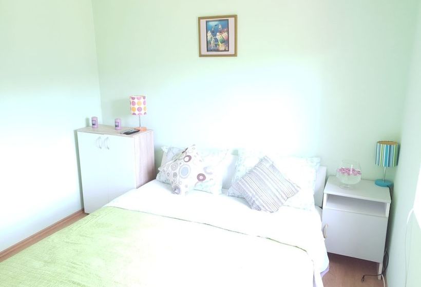 Peaceful Cottage In Stikada With Garden