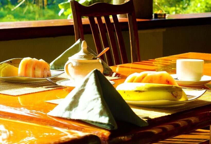 ホテル Blue Magpie Lodge