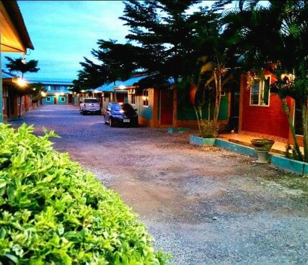 هتل Somjainuk Resort 2