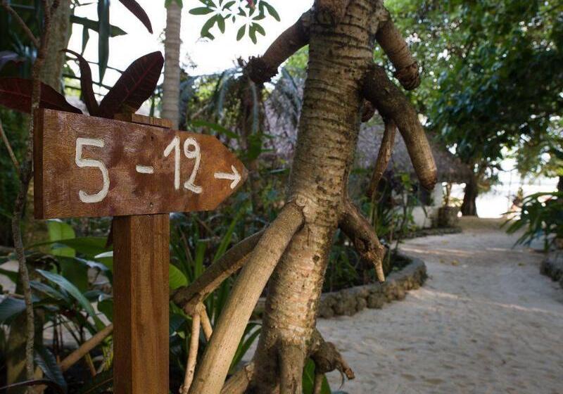 هتل Breakas Beach Resort