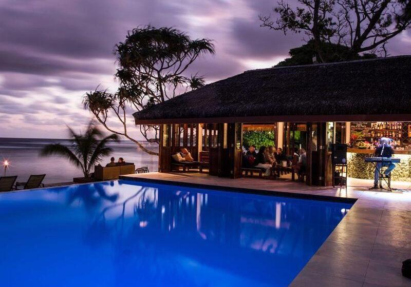 هتل Breakas Beach Resort