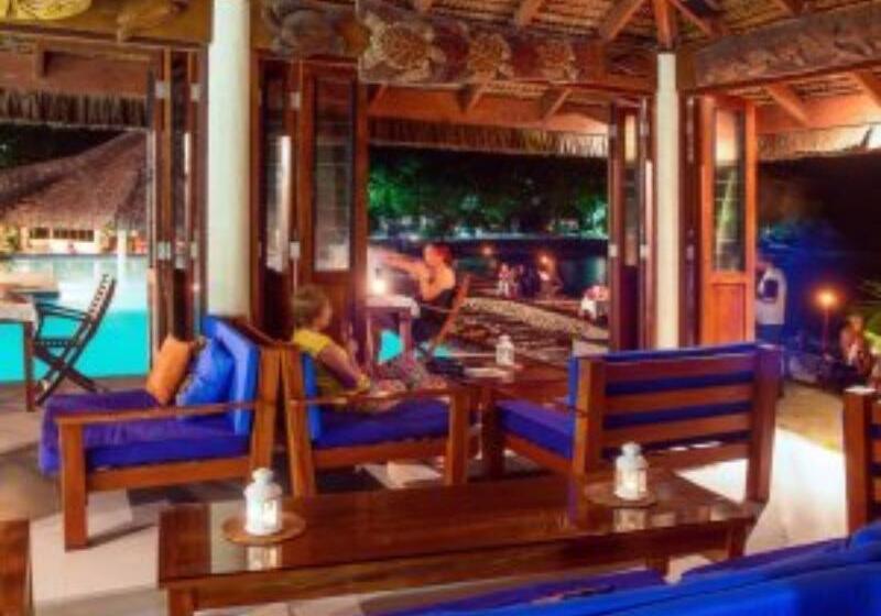 هتل Breakas Beach Resort