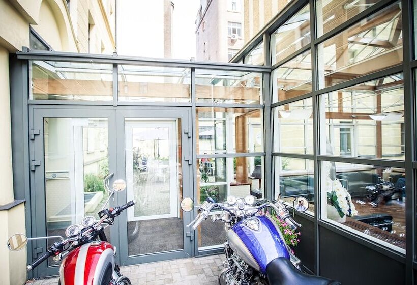 Hestia Hotel Jugend