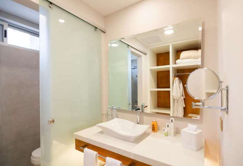 هتل Oro Verde Manta