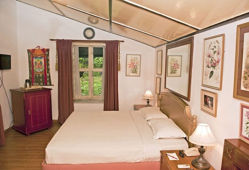 فندق Welcomheritage Connaught House