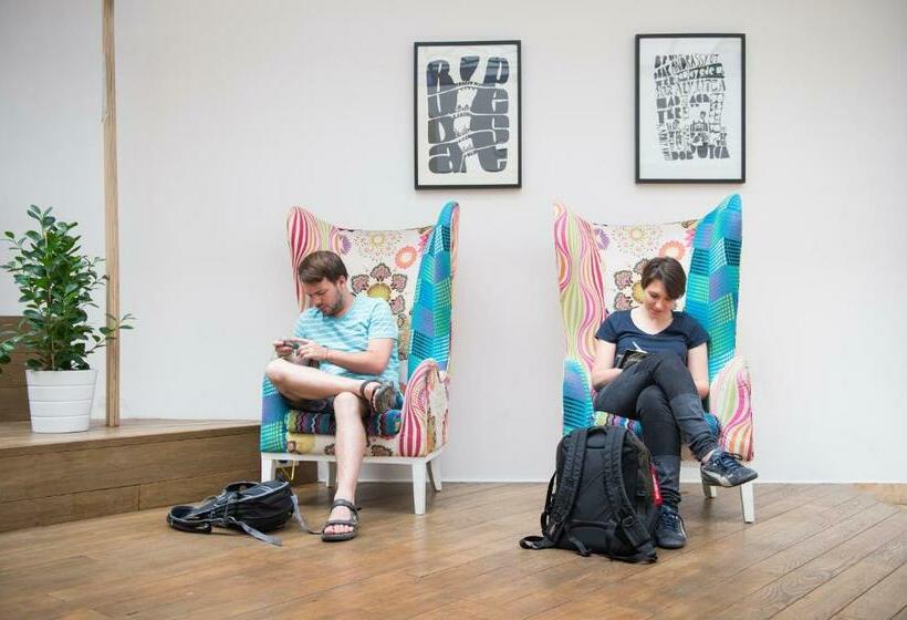 ホテル Wombat S City Hostel Budapest