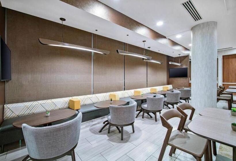 فندق Springhill Suites By Marriott Phoenix Goodyear