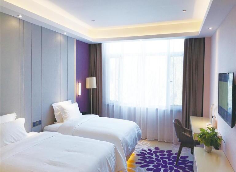 Lavande Hotel Ordos Ejinholo Street