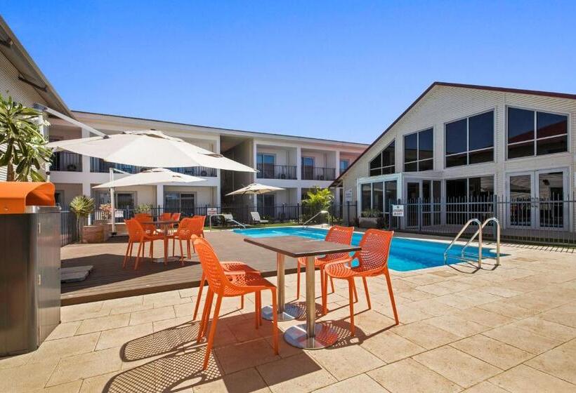 Velocity Motel & Bistro Wa