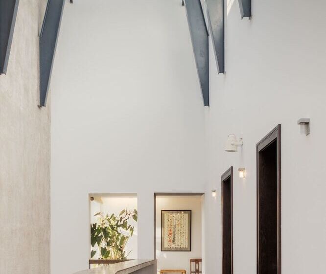 هتل Bergs Suites