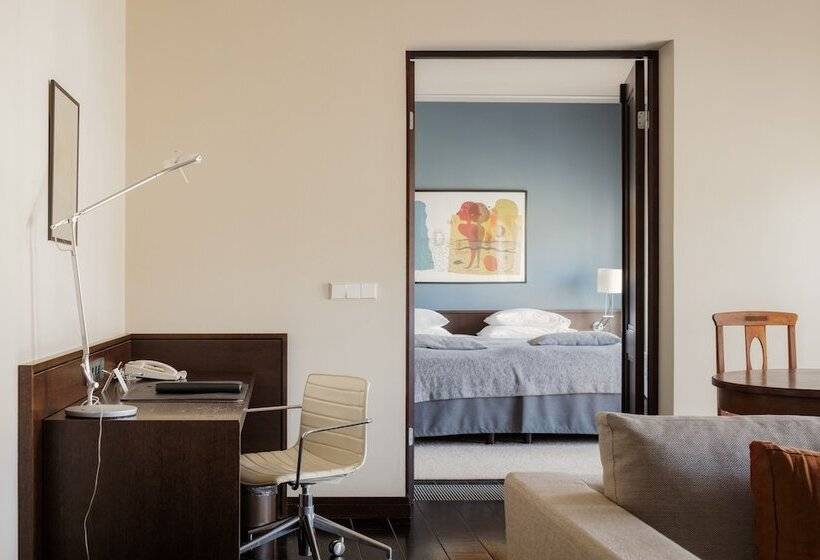 هتل Bergs Suites
